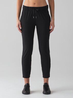 Lululemon On The Fly Black Pant Woven 28" - Size 10